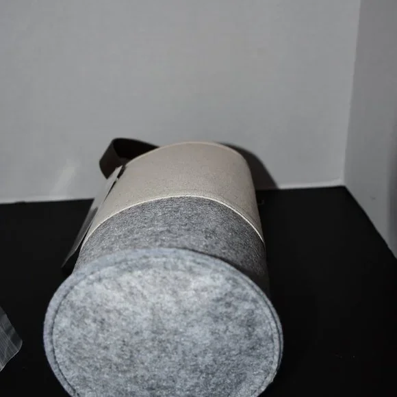 Thirty-One Two-Tone Tote in Cream and Gray - Picture 5 of 5